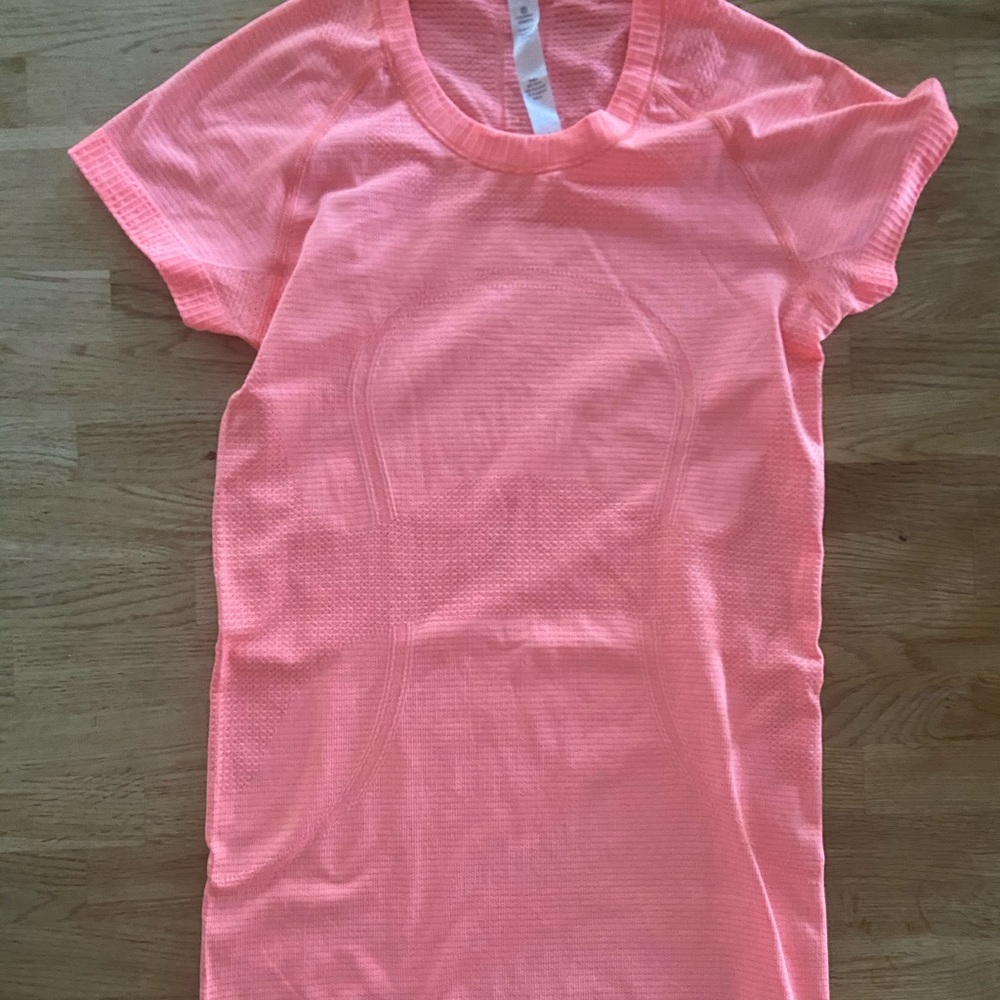 Lululemon shirt